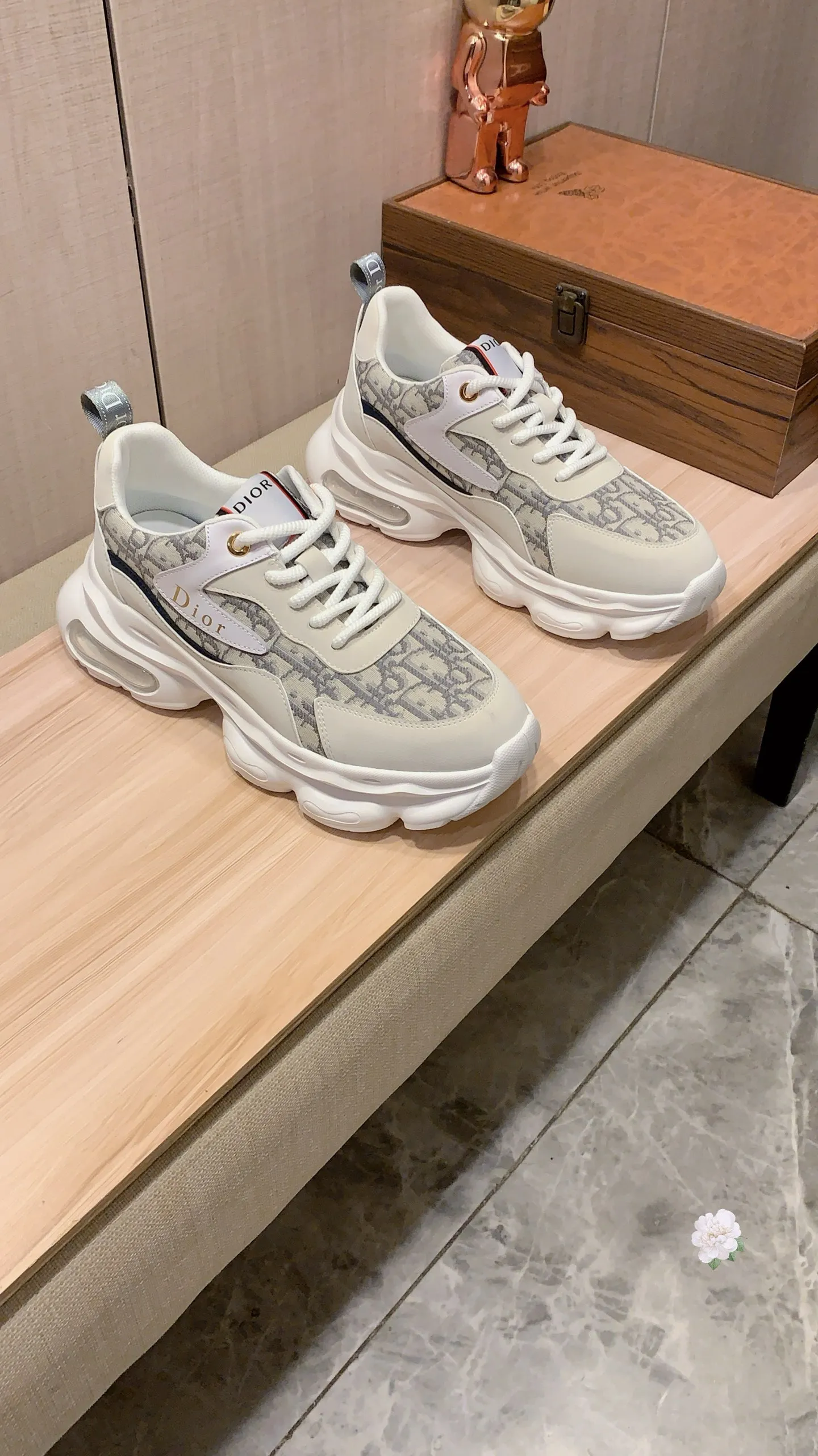 Men's men's shoes💰460💰💰🎩🎩[Lightning][Lightning] "Dior DIOR*" latest • popular casual shoes, top brand [seduce] luxury ~ purchasing agency, top ~ quality. [Strong] The upper is made of imported breathable cowhide with material ➕ breathable sheepskin feet (•) and fine workmanship. The original stylish and stylish soft rubber wear-resistant and non-slip outsole is light and comfortable on the feet. The real thing looks better when photographed in person. 012: code: 38-44, 2️⃣ colors selected